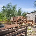 Tenuta Padre Pio 4* Вьесте