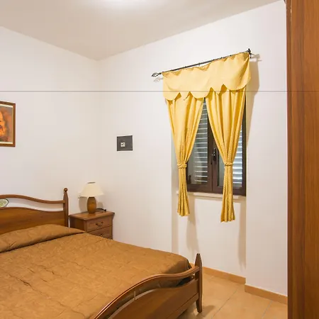 Tenuta Padre Pio 4* ヴィエステ