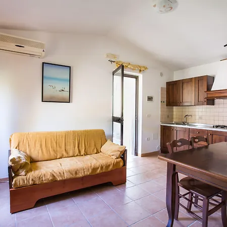 Tenuta Padre Pio アパートホテル ヴィエステ