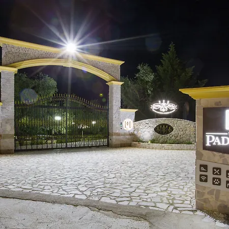 Tenuta Padre Pio 4* ヴィエステ