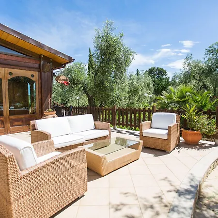 アパートホテル Tenuta Padre Pio 4*