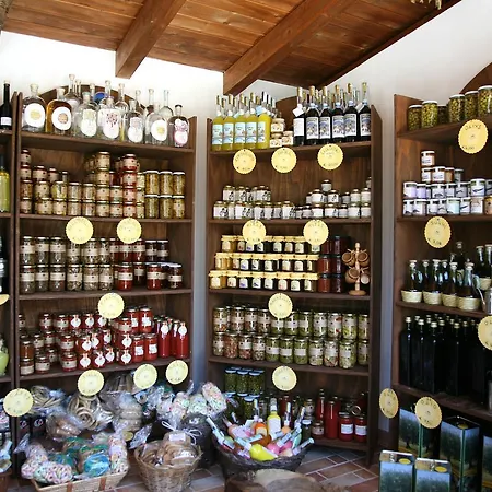 Tenuta Padre Pio 4*