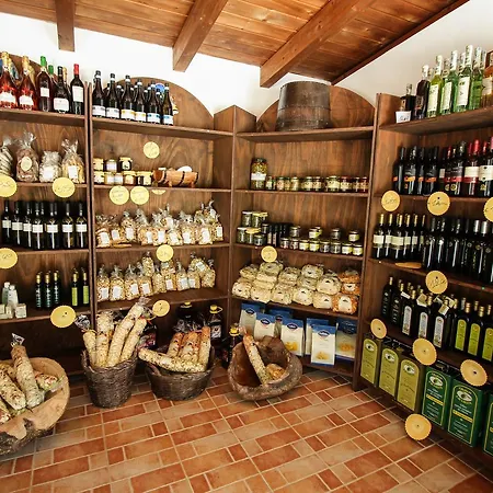 アパートホテル Tenuta Padre Pio ヴィエステ