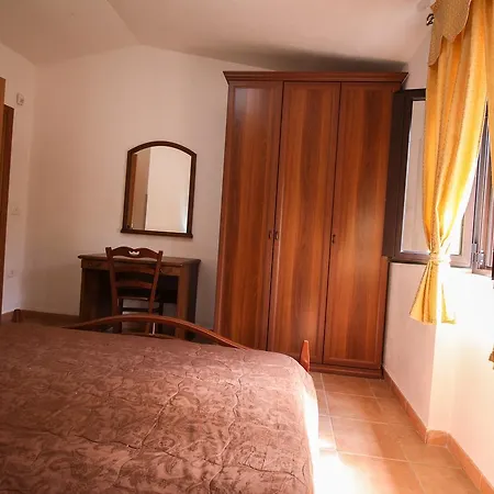 Hotel apartamentowy Tenuta Padre Pio 4*