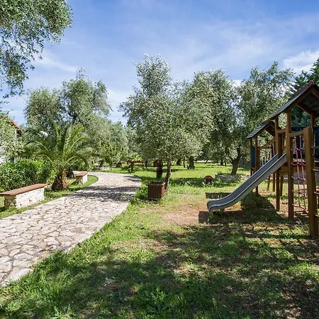 Tenuta Padre Pio Hotel apartamentowy Vieste