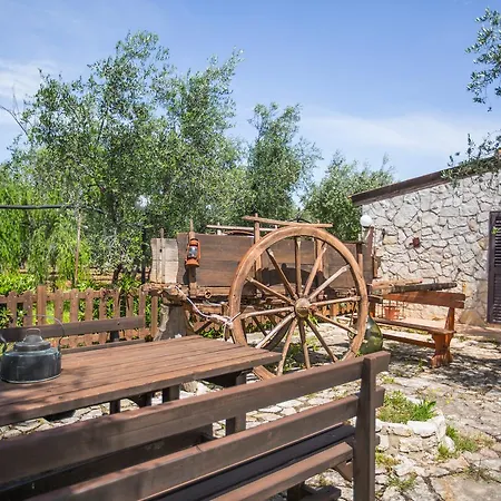 Tenuta Padre Pio 4* Вьесте