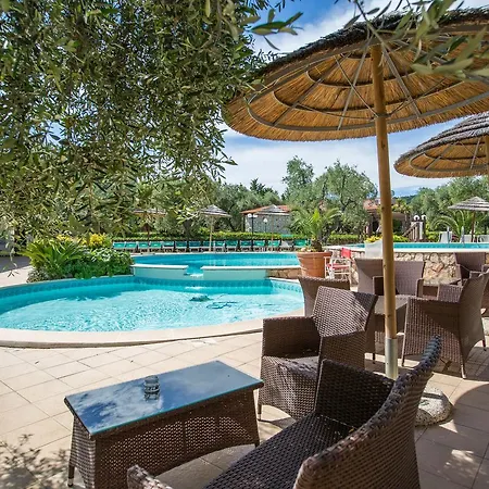 Ξενοδοχείο με διαμερίσματα Tenuta Padre Pio