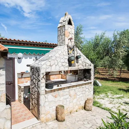 Lägenhetshotell Tenuta Padre Pio 4*