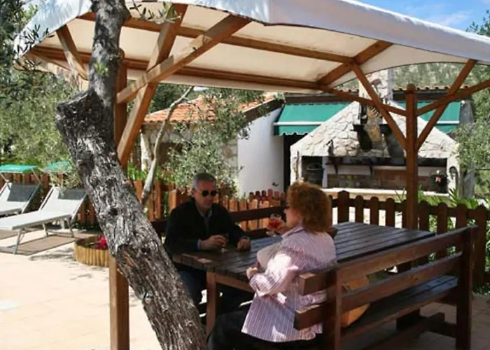 Apart-hotel Tenuta Padre Pio 4*